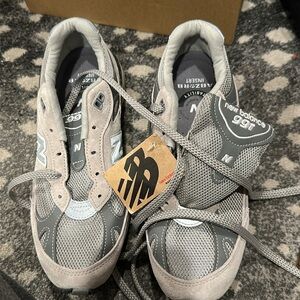 NWT NEW BALANCE 991 size 7.5